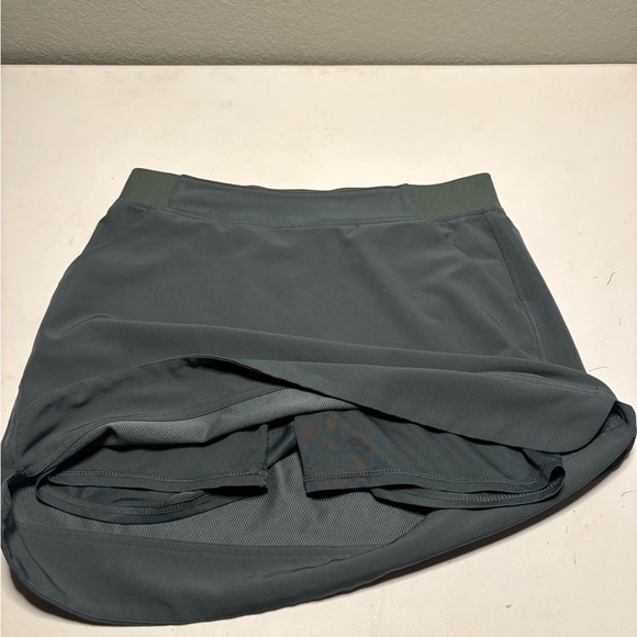 32 Cool Women’s Skort - Picture 8 of 10